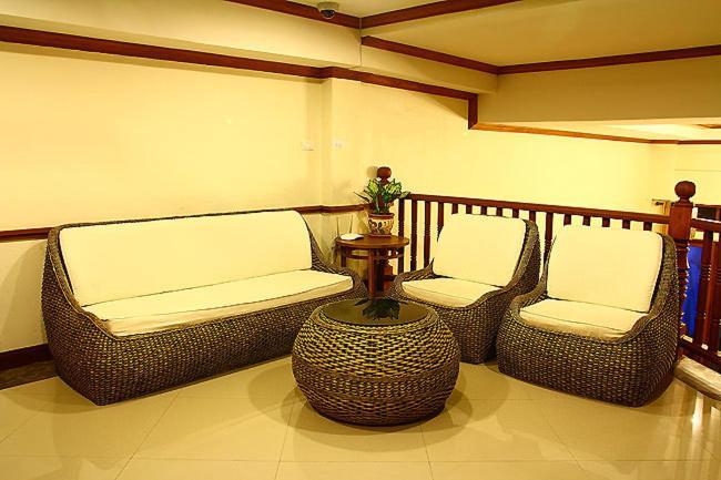 Phoothawee House Hotel เชียงใหม่ ภายนอก รูปภาพ