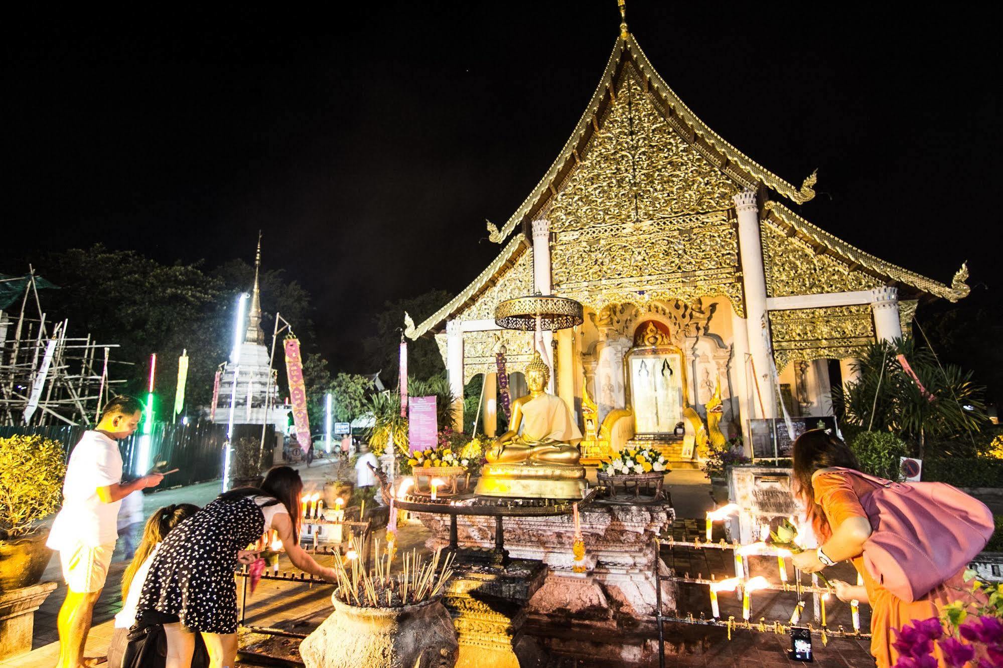 Phoothawee House Hotel เชียงใหม่ ภายนอก รูปภาพ